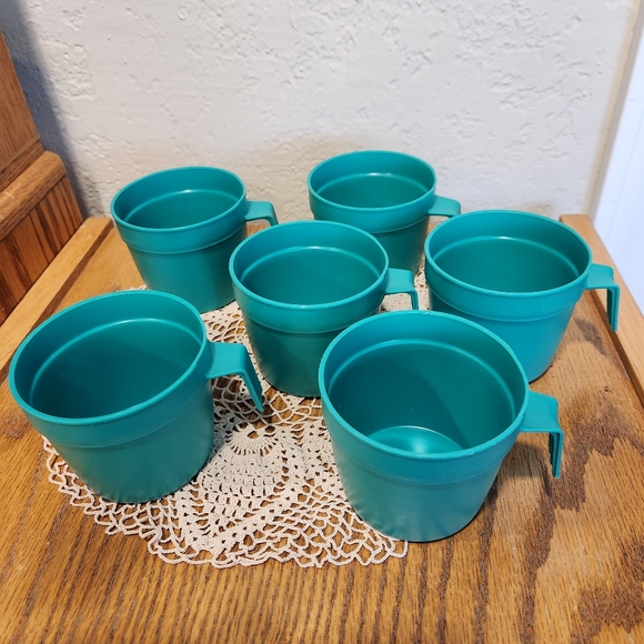Dining Vintage Set Of 6 Stackable Plastic Coffee Cups Poshmark